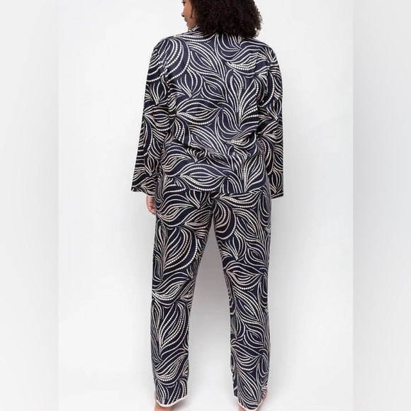 NWT Cyberjammies pyjama set - Picture 2 of 2